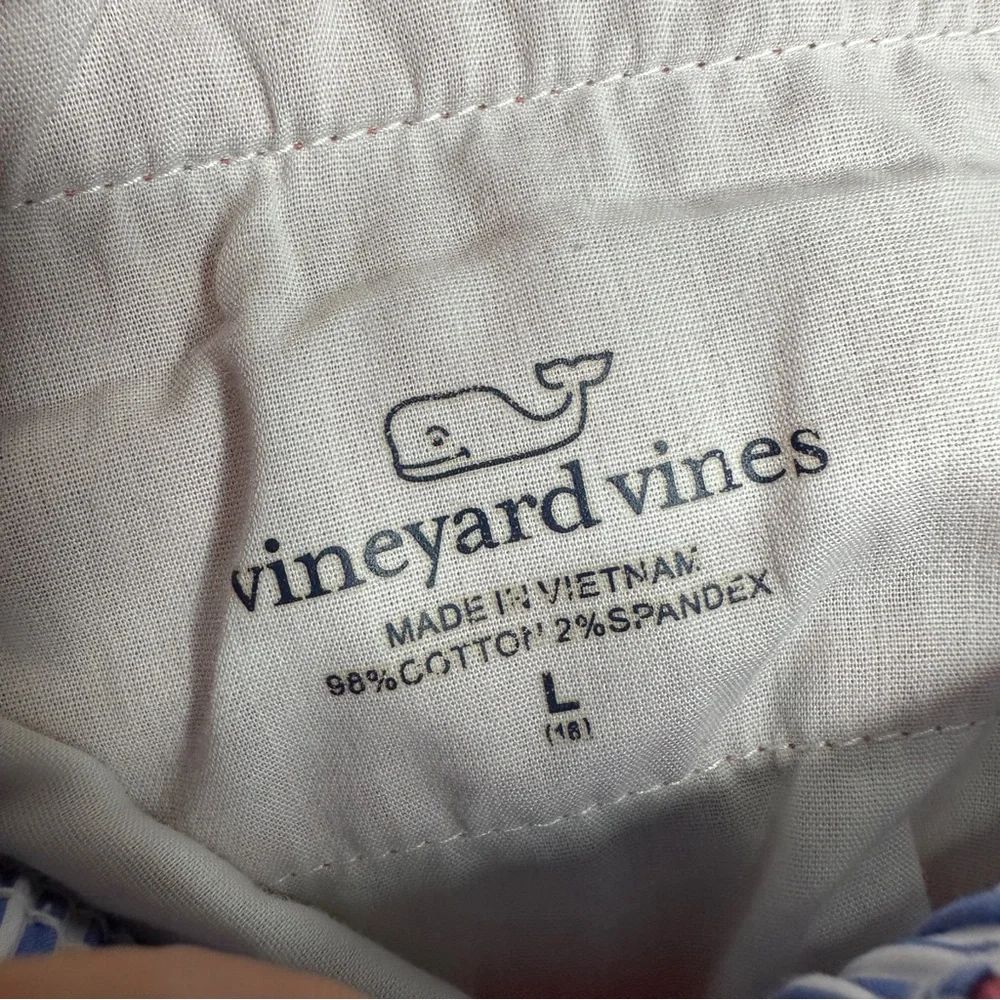 EUC Vineyard Vines Red Flat Front Shorts Youth Size Large